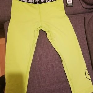 Zumbawear Capri leggings NWT